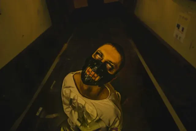 Квест «Outlast»